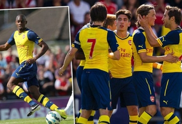 ‘Tân binh’ ra mắt, Arsenal nhẹ nhàng có chiến thắng đầu tay