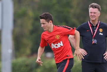 Van Gaal quyết chiêu mộ thêm 2 tân binh cho Man Utd