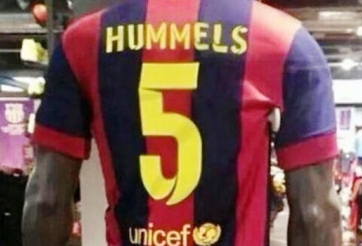 Barca bất ngờ bán áo in tên Hummels