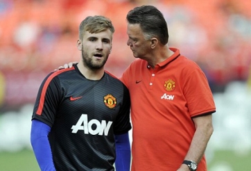 Điên tiết, HLV Van Gaal mắng thẳng mặt trọng tài