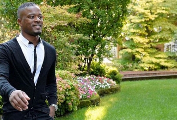 Evra từ chối làm đội trưởng của Man Utd để đến Juventus