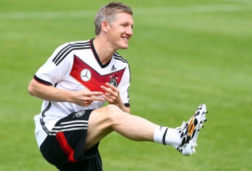 VIDEO: Chúc mừng sinh nhật Bastian Schweinsteiger