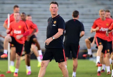 Bất ngờ: Van Gaal bóng gió khả năng không mua thêm cầu thủ