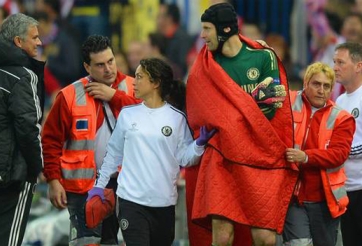 Mourinho đã nhắm được người thay thế Petr Cech