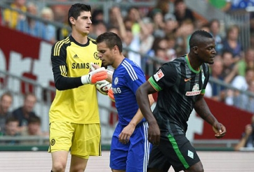 Courtois ra mắt trong ngày Chelsea nhận thất bại đầu tiên