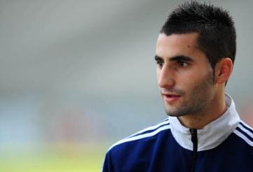 Arsenal lên kế hoạch chiêu mộ tiền vệ Maxime Gonalons