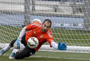 Real Madrid sắp đẩy Diego Lopez sang AC Milan
