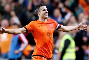 VIDEO: Chúc mừng sinh nhật lần thứ 31 của Van Persie