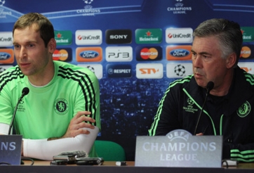 Ancelotti sẽ bán Casillas và Lopez để đón Petr Cech