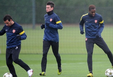 Arsenal quyết làm ‘sạch’ đội hình khi chia tay cầu thủ thứ 9