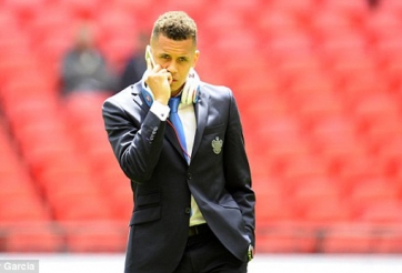 Cựu sao Man Utd dọa giết cả nhà bạn gái cũ