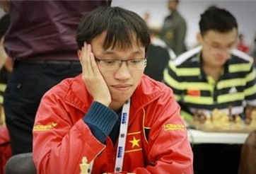 Nguyễn Ngọc Trường Sơn giữ mạch trận bất bại