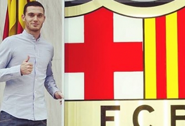 Chuyển Nhượng 10/8: Mourinho gạ Real đổi Varane lấy Petr Cech