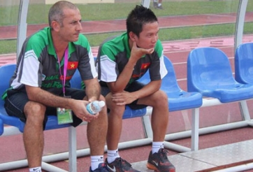 HLV Guillaume nói gì sau khi trả xong 'món nợ' cho U19 Indonesia?