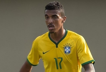 Arsenal nhận được câu trả lời của Luiz Gustavo