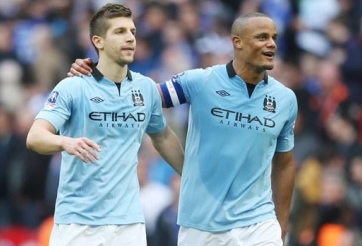 Arsenal và Man City đạt được thỏa mua bán trung vệ