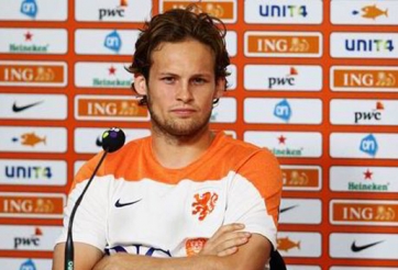 Daley Blind lại bóng gió khả năng gia nhập Man United