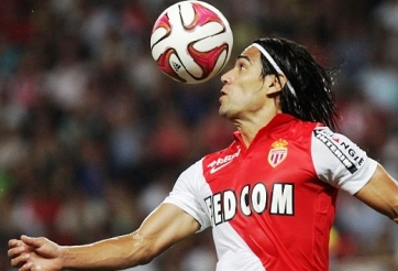 Monaco cho Liverpool mượn Falcao trong 1 mùa