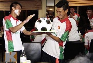 U19 Việt Nam tổ chức sinh nhật đặc biệt cho Đông Triều