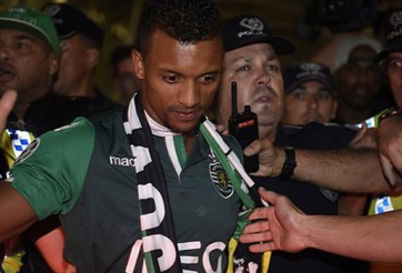 Man United vẫn phải trả lương cho Luis Nani