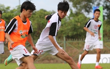 Công Phượng và Xuân Trường đã sẵn sàng 'xung trận' gặp U19 Myanmar