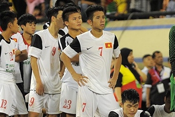 HLV Graechen không nỡ trách cầu thủ U19 Việt Nam