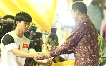 Công Phượng giành danh hiệu Cầu thủ xuất sắc nhất Giải U22 ĐNÁ