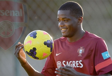 Chuyển Nhượng 25/8: Sporting 'xuống nước' với Arsenal trong vụ Carvalho