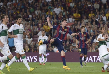 Barcelona 3-0 Elche: Messi sáng chói, Enrique khởi đầu hoàn hảo