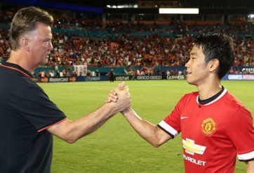 Louis van Gaal giải thích lý do đày ải Kagawa trên ghế dự bị