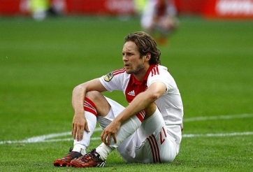 Vụ Daley Blind: Ajax vòi thêm tiền của MU