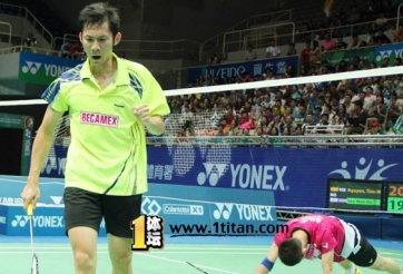 Video cầu lông: Nguyễn Tiến Minh tốc hành ở vòng 1 giải VĐTG 2014