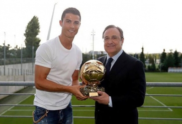 Cris Ronaldo tặng Quả bóng vàng cho Chủ tịch Perez