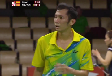 Video cầu lông: Tiến Minh 2-1 Pablo Abian (Vòng 3 VĐTG 2014)