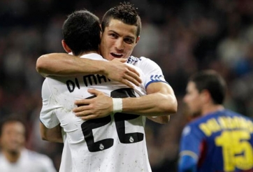 Ronaldo nói gì khi Di Maria thừa kế áo số 7 tại Man United