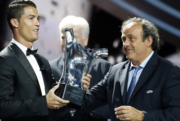 Ronaldo nói gì khi nhận danh hiệu Cầu thủ xuất sắc nhất châu Âu?