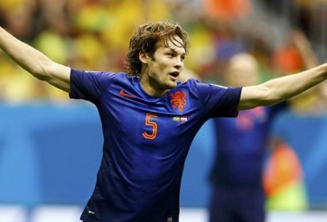 Đánh quả cuối, Man Utd giật Daley Blind trước khi kỳ CN đóng cửa