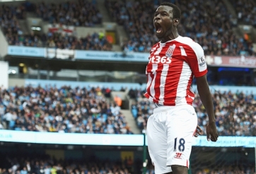 VIDEO: Siêu phẩm solo từ sân nhà ghi bàn vào lưới Man City của sao Stoke