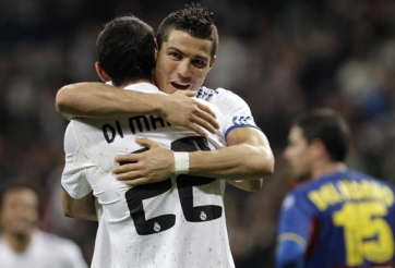 Ronaldo vẫn cay cú khi Real bán Di Maria cho Man Utd