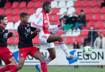 Thêm một tân binh cập bến Man United sau Falcao