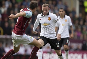 ‘Rooney không xứng đáng đeo băng đội trưởng Man United’