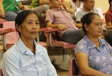 Mẹ Công Phượng động viên con trai mau quên đi thất bại