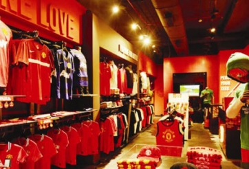 Thi đấu yếu kém, Man Utd vẫn đạt doanh thu kỷ lục