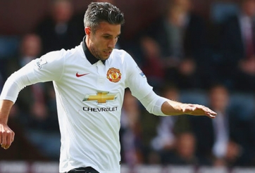 Real tính gây sốc trong tháng Giêng với Van Persie