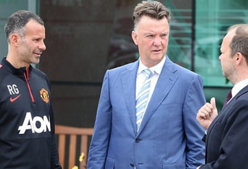 Phó chủ tịch Ed Woodward giao nhiệm vụ đặc biệt cho Van Gaal
