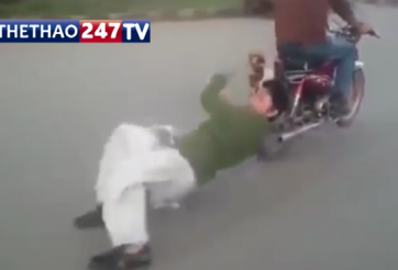 VIDEO: Pha biểu diễn 'lăng ba vi bộ' đẳng cấp của thanh niên Ả Rập