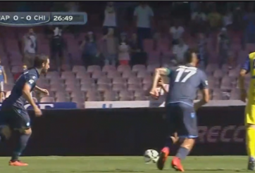 Video clip bàn thắng: Napoli 0 - 1 Chievo ( Vòng 2 - VĐQG Italia 2014/15)