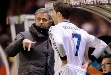 Mourinho tiết lộ bí mật về quả đá 11m của Ronaldo