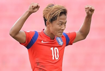 VIDEO: 'Messi Hàn Quốc' lại gây 'sốt' với pha bứt tốc từ giữa sân và ghi bàn