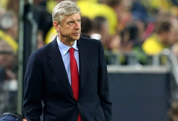 HLV Wenger: Arsenal thiếu may mắn, Danny Welbeck không có lỗi